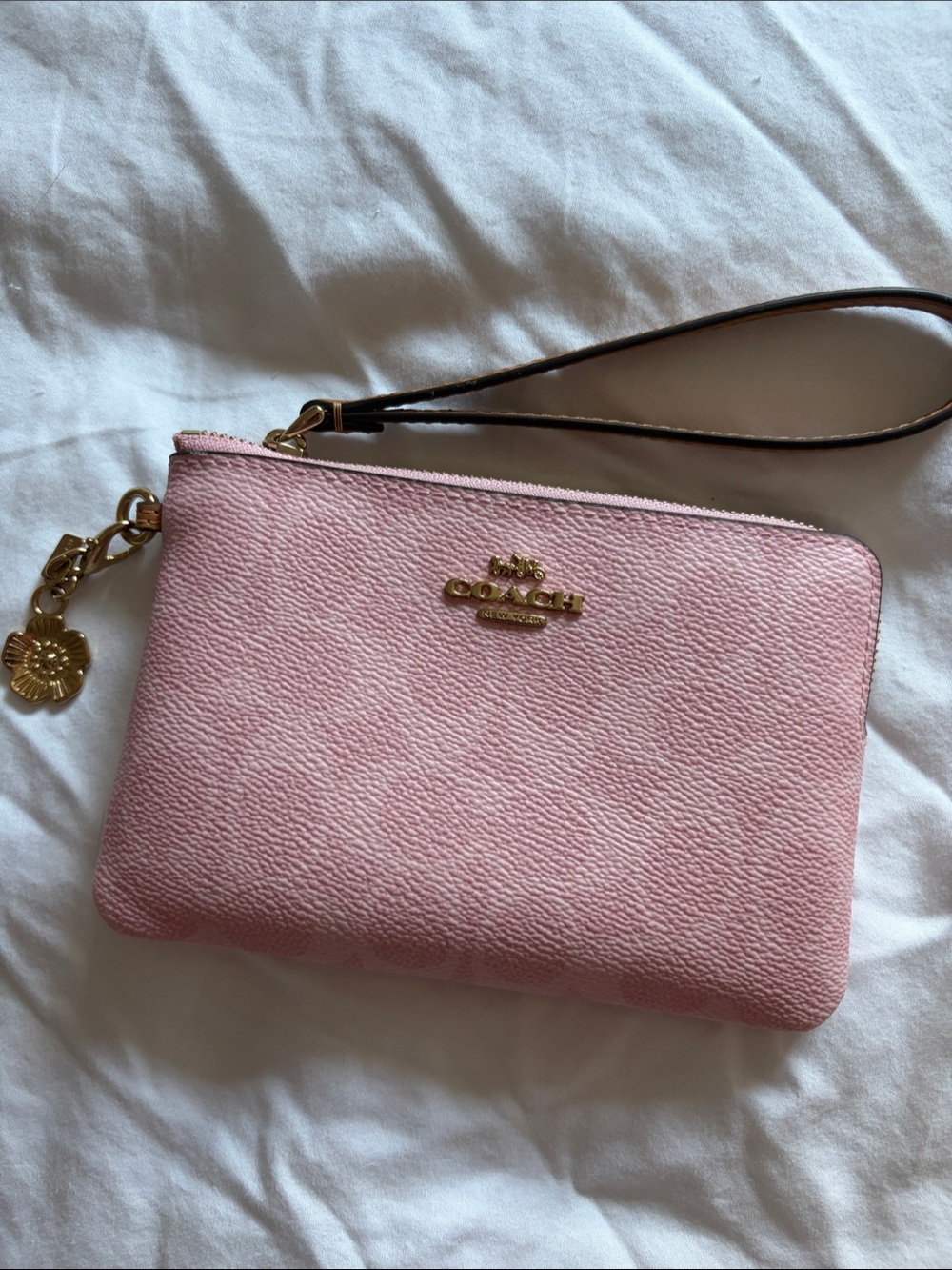 NEW- Coach Powder Pink Corner zip Wristlet